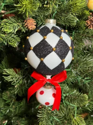 Boule de Noël : motif damier en verre, blanc et noir - 17,5 cm