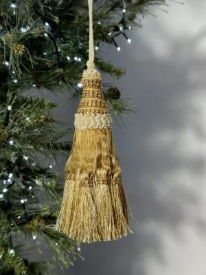 Ornement de Noël : gland de sapin, doré - 17 cm