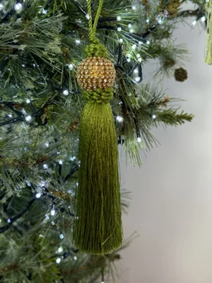 Ornement de Noël : gland de sapin, vert  - 15 cm