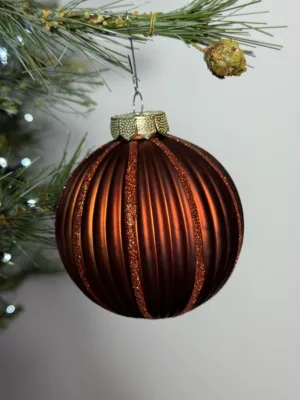 Boule de Noël : couleur terracotta chaud mat, en verre  - 8 cm