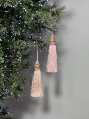 Ornement de Noël : gland de sapin rose, 15 cm