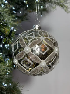 Boule de Noël : en verre, argentée / dorée, D - 10 cm