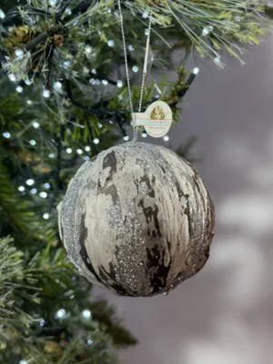 Boule de Noël :   éclat de bouleau enchanté, D: 8 cm